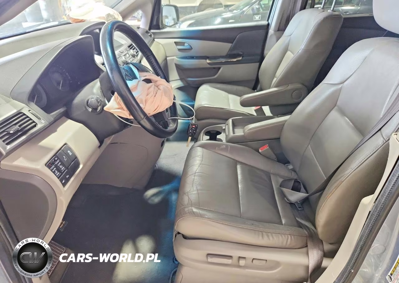 2012 Honda Odyssey Touring VIN:5FNRL5H94CB085896 - 7