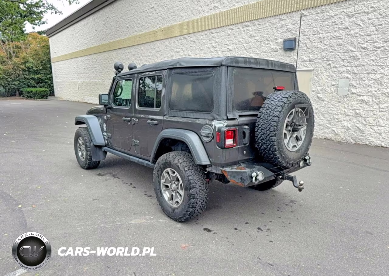 2018 Jeep Wrangler Unlimited Sport 4X4 VIN:1C4HJXDG8JW171528 - 3