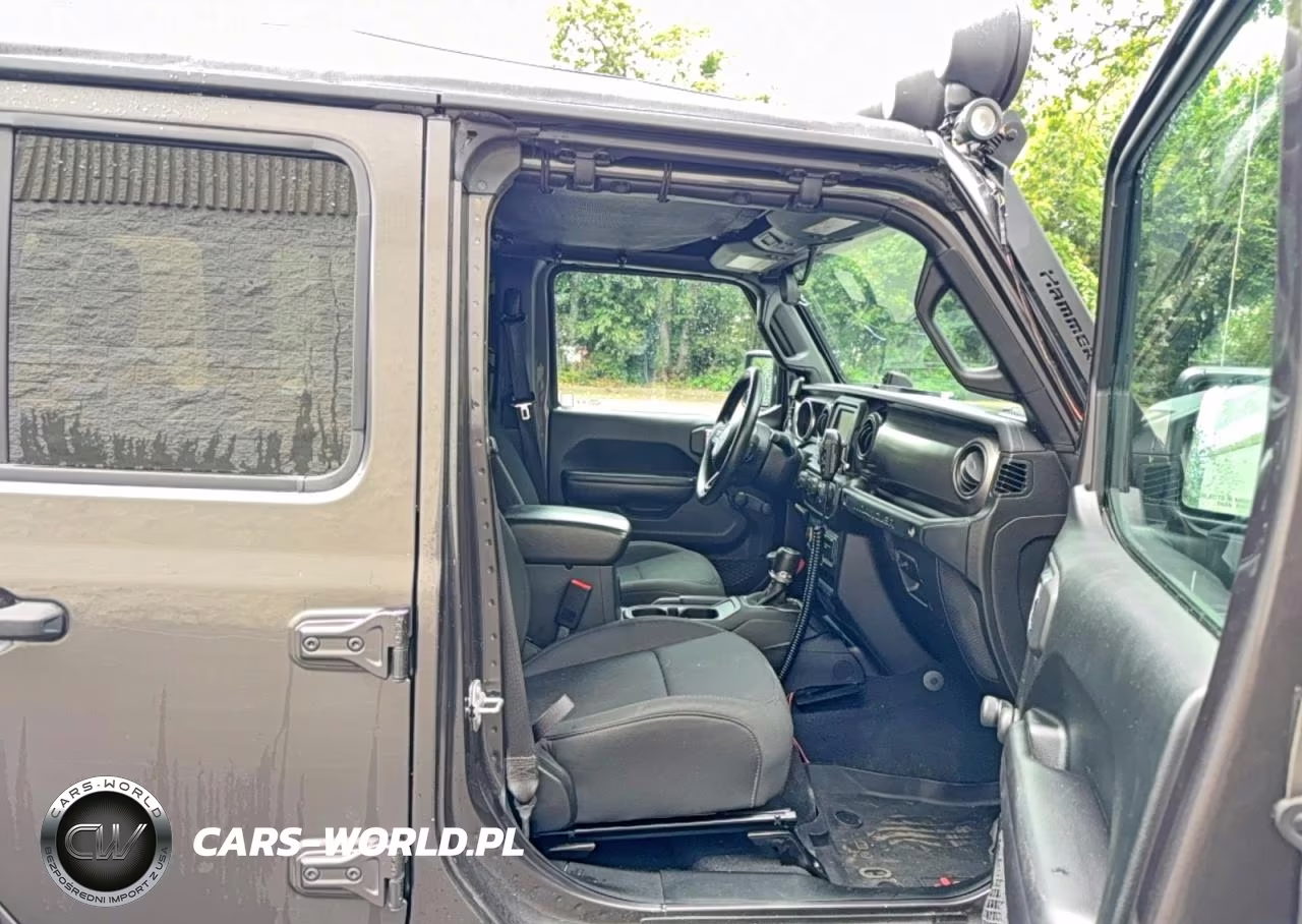 2018 Jeep Wrangler Unlimited Sport 4X4 VIN:1C4HJXDG8JW171528 - 5