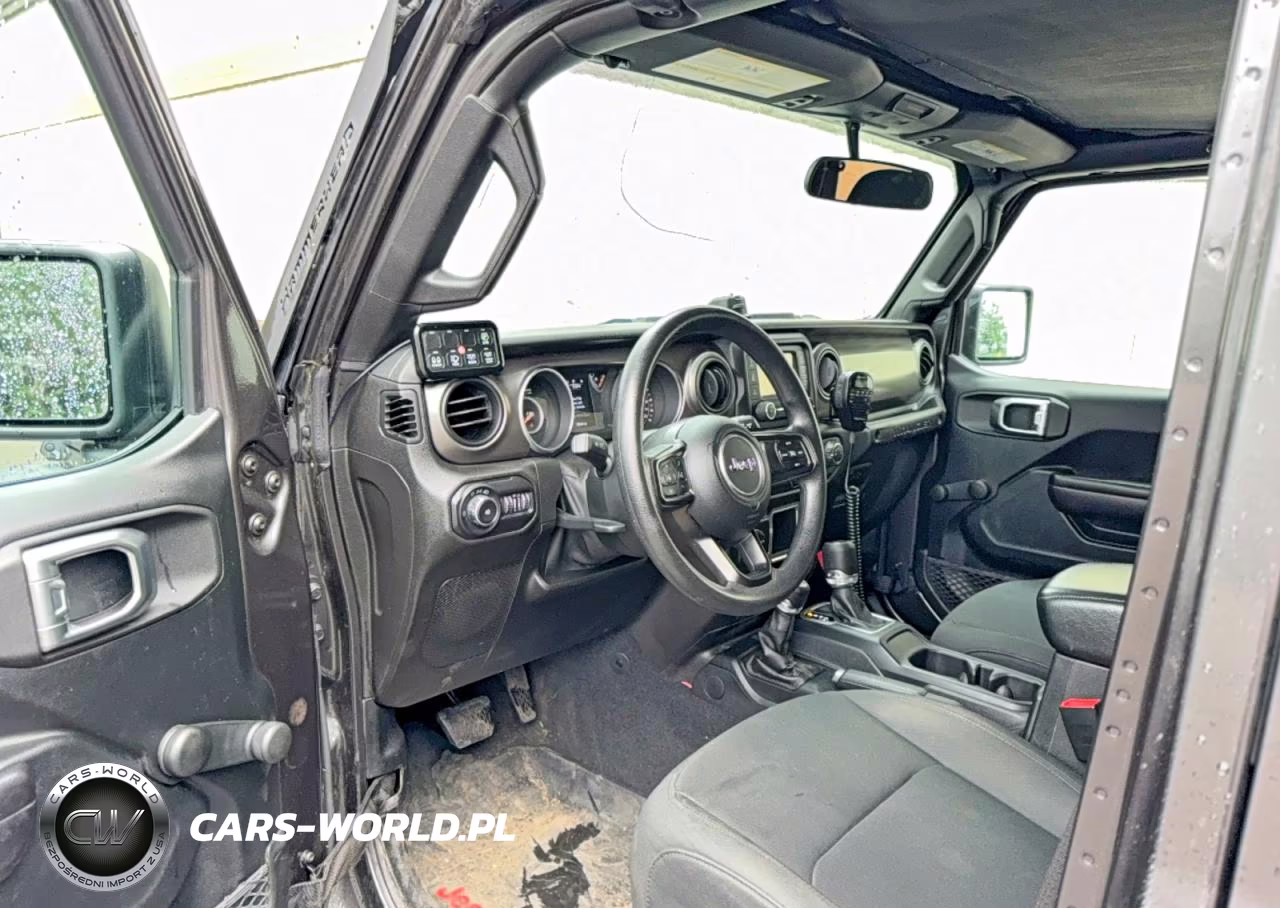 2018 Jeep Wrangler Unlimited Sport 4X4 VIN:1C4HJXDG8JW171528 - 9