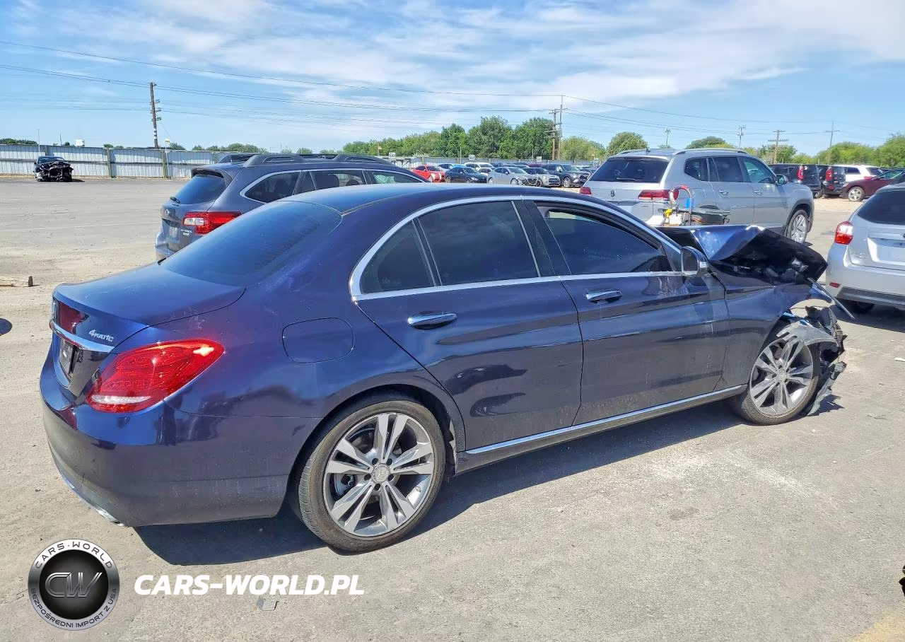 2015 Mercedes-Benz C 300 4Matic VIN:55SWF4KB4FU029895 - 3