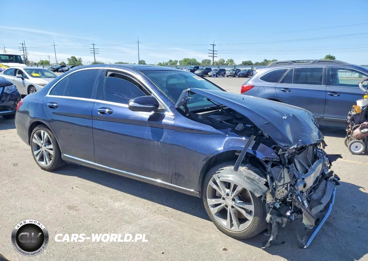 2015 Mercedes-Benz C 300 4Matic VIN:55SWF4KB4FU029895 - 4