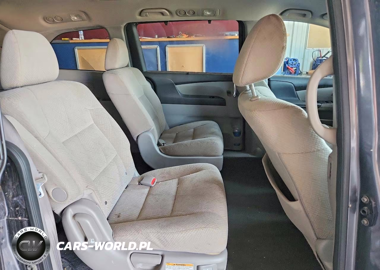 2017 Honda Odyssey Se VIN:5FNRL5H37HB016610 - 10