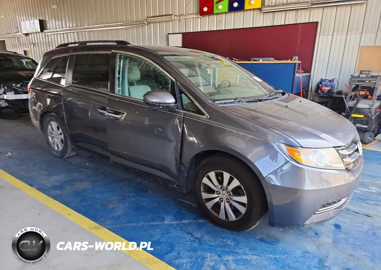 2017 Honda Odyssey Se VIN:5FNRL5H37HB016610 - 4