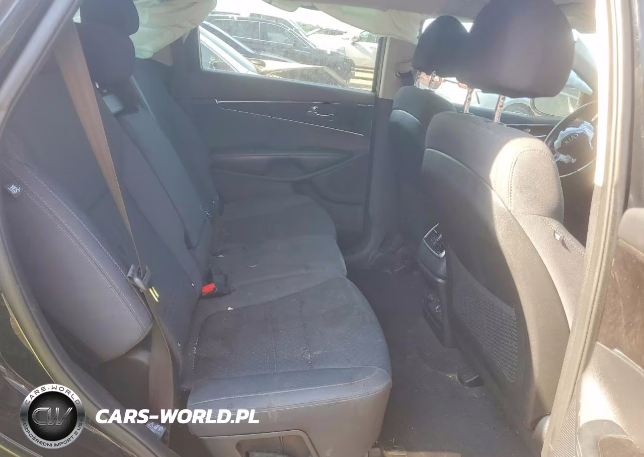 2018 Kia Sorento Lx VIN:5XYPG4A38JG357531 - 11