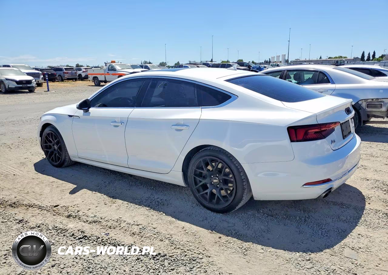 2019 Audi A5 Premium VIN:WAUANCF5XKA059139 - 2