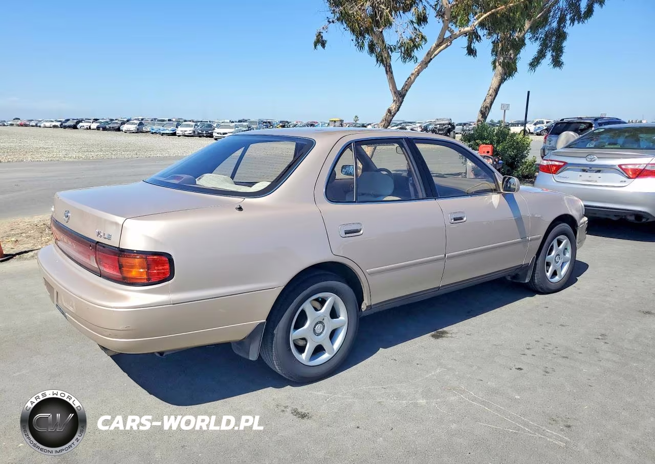 1993 Toyota Camry Le VIN:JT2VK12E8P0216910 - 3