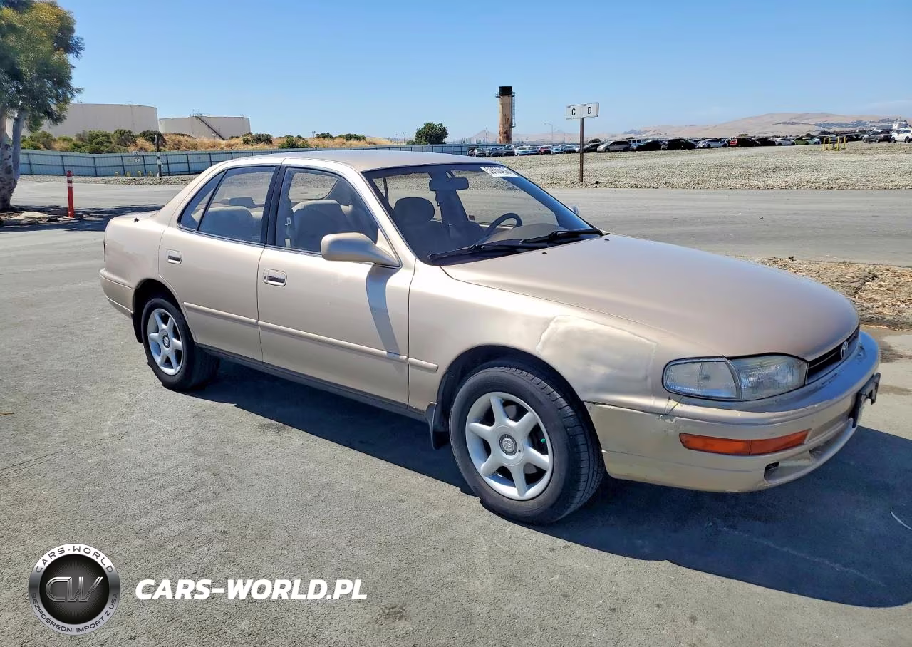1993 Toyota Camry Le VIN:JT2VK12E8P0216910 - 4