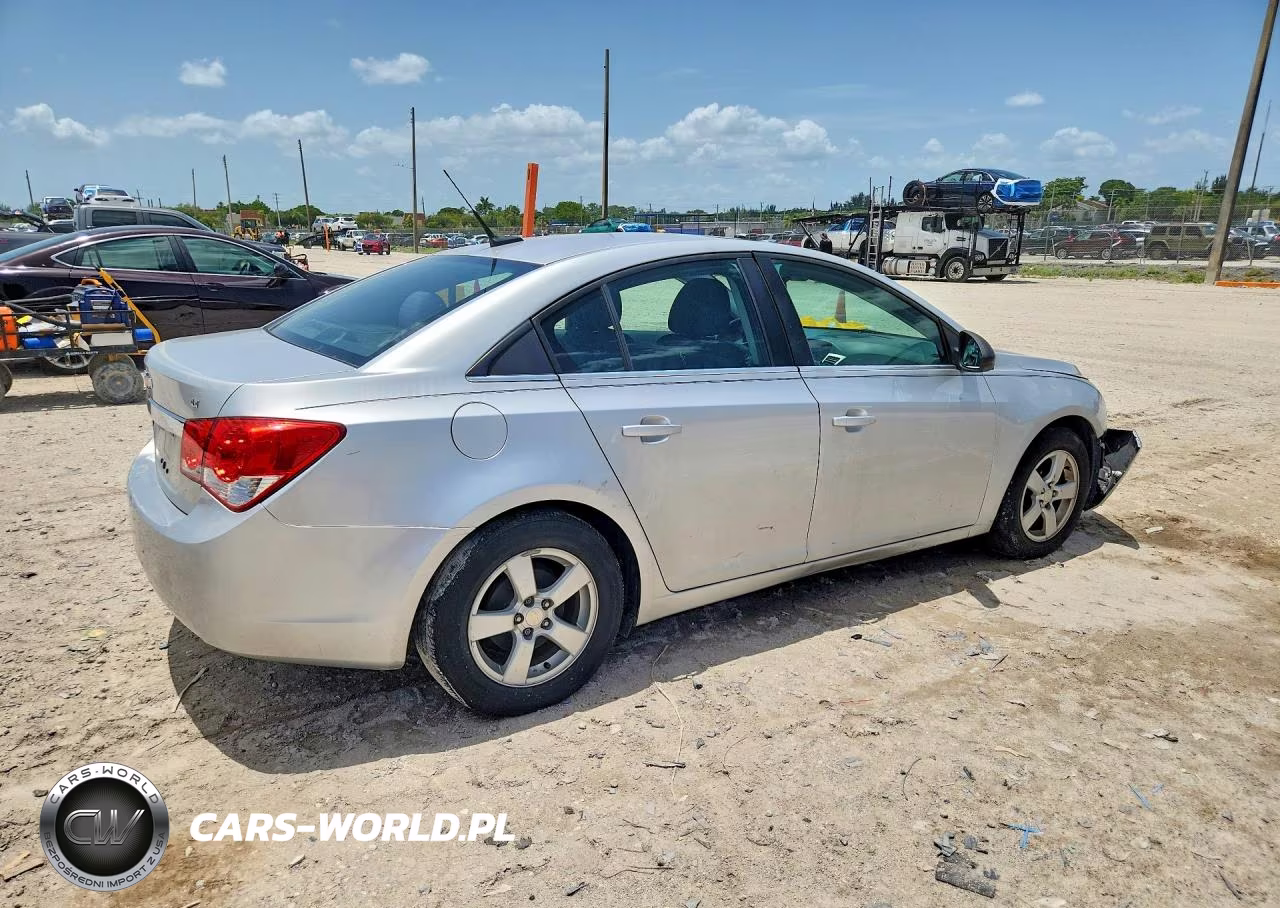 2014 Chevrolet Cruze Lt VIN:1G1PC5SB8E7486677 - 3