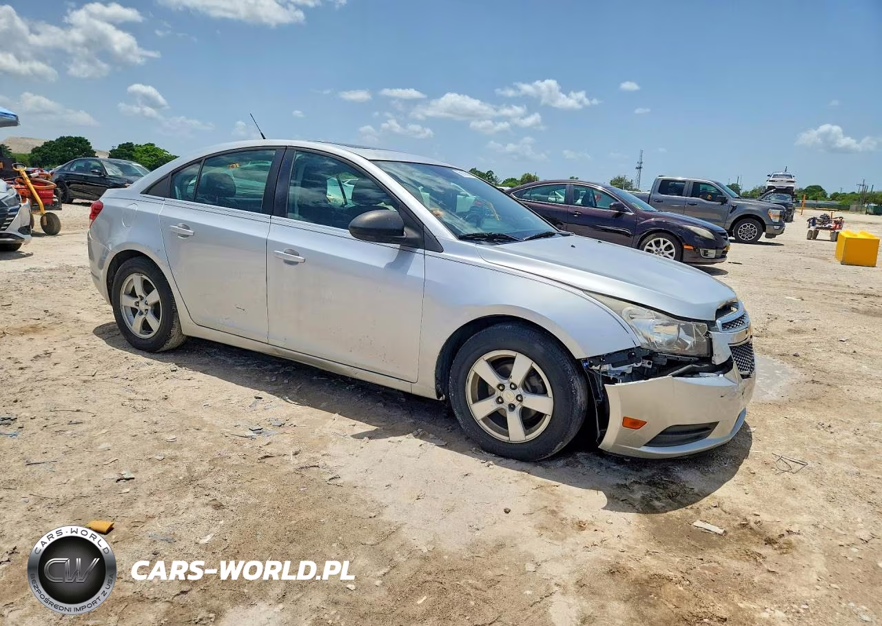 2014 Chevrolet Cruze Lt VIN:1G1PC5SB8E7486677 - 4