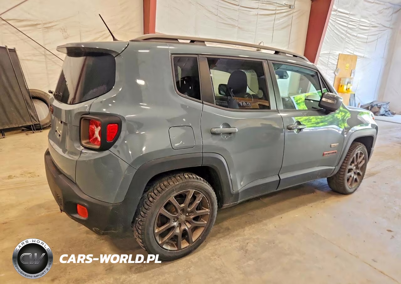 2016 Jeep Renegade Latitude VIN:ZACCJBBT8GPD87964 - 3
