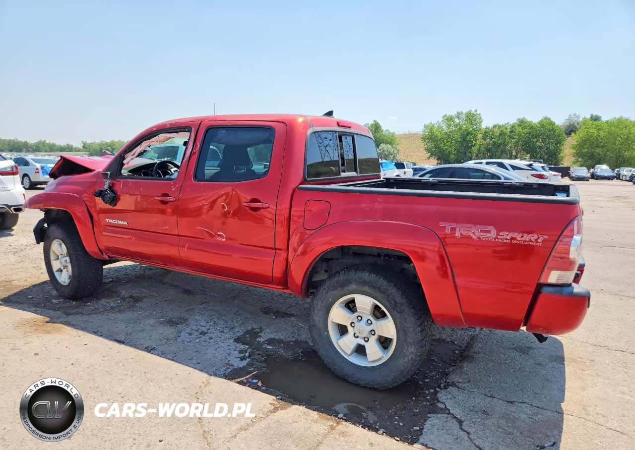 2015 Toyota Tacoma V6 VIN:3TMLU4EN3FM179346 - 2