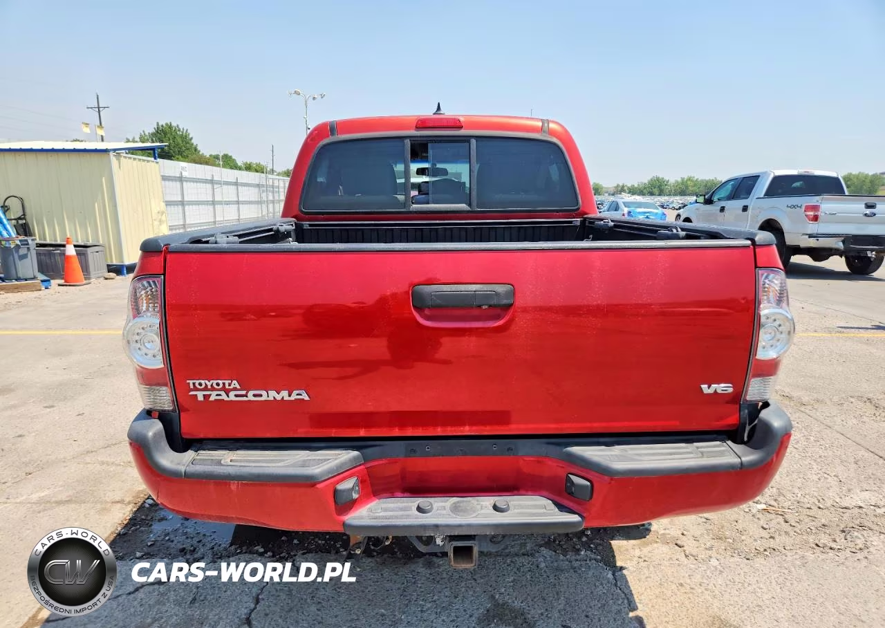 2015 Toyota Tacoma V6 VIN:3TMLU4EN3FM179346 - 6