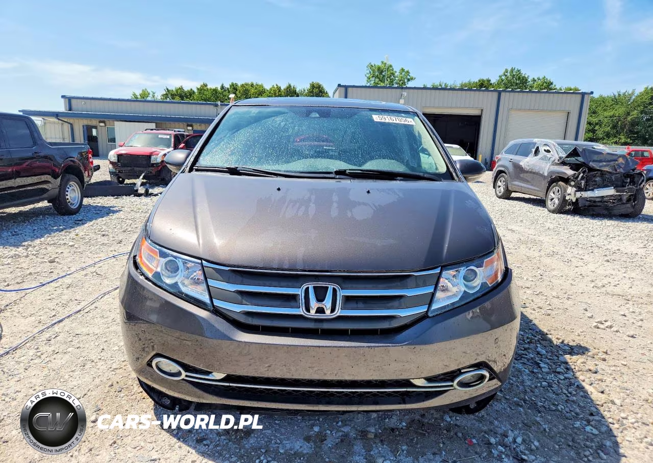 2017 Honda Odyssey Touring VIN:5FNRL5H98HB004115 - 5