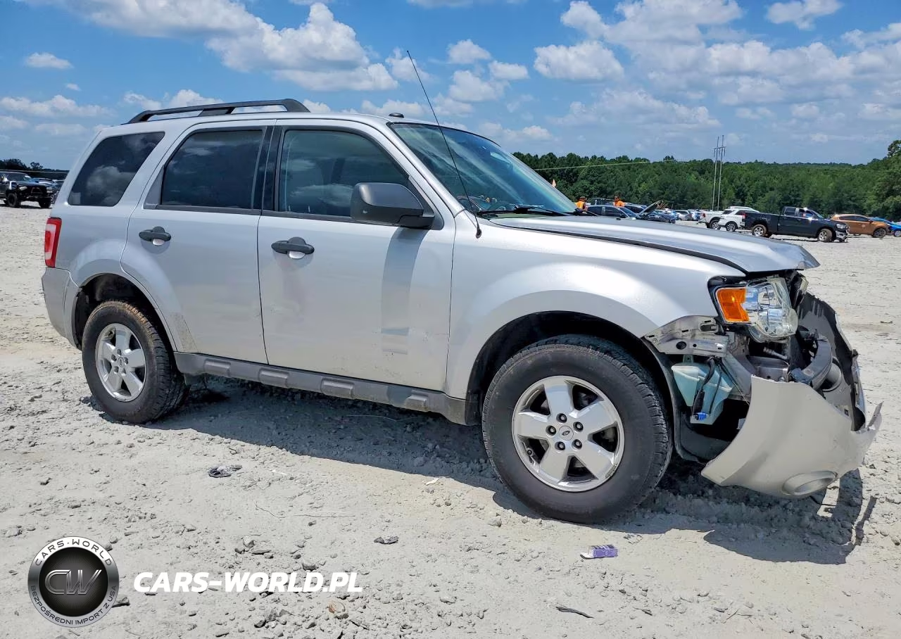 2009 Ford Escape Xlt VIN:1FMCU03GX9KB01490 - 4