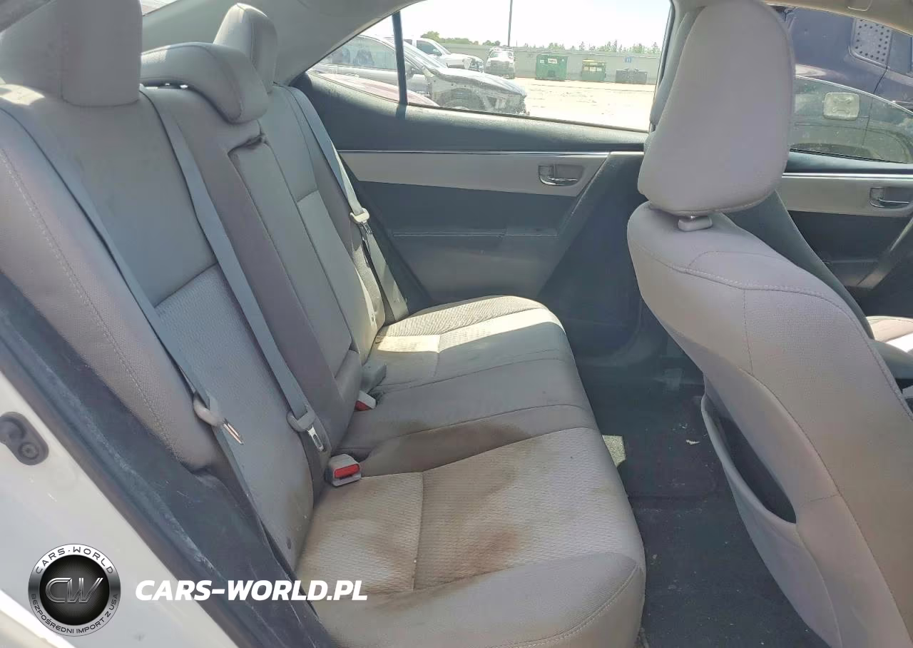 2016 Toyota Corolla Le VIN:5YFBURHE4GP528190 - 10