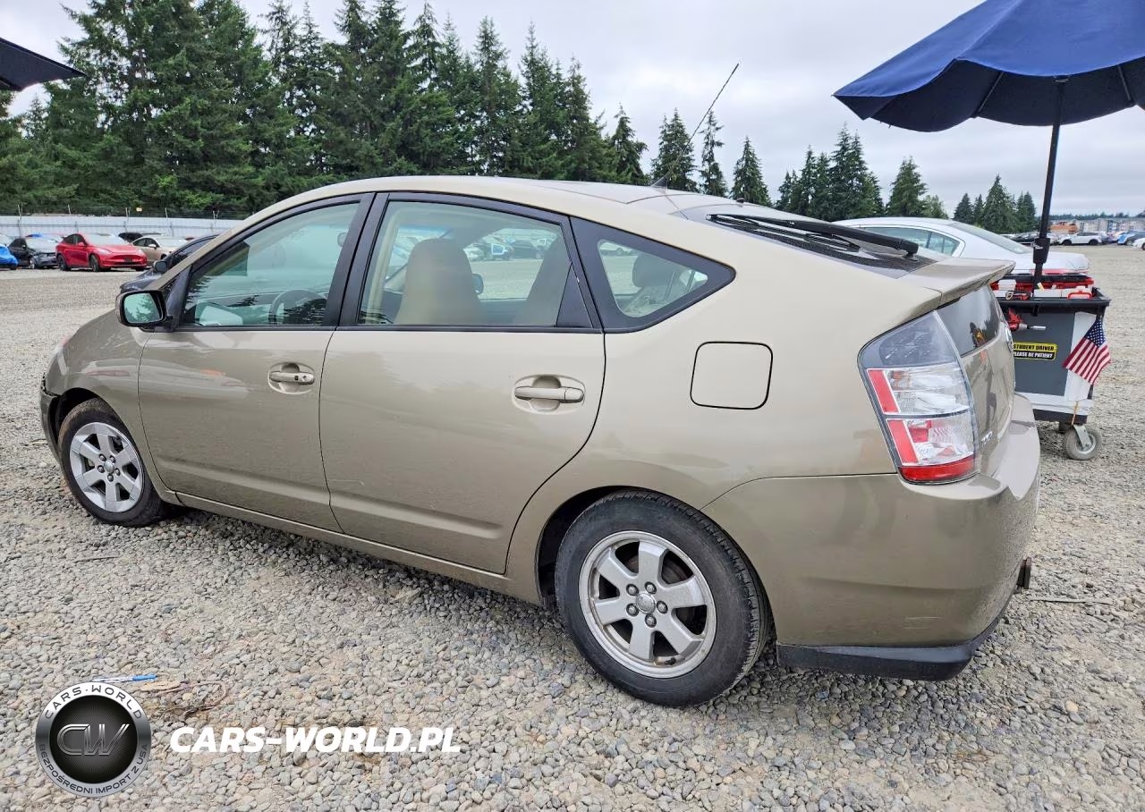 2004 Toyota Prius Base VIN:JTDKB20U240003764 - 2