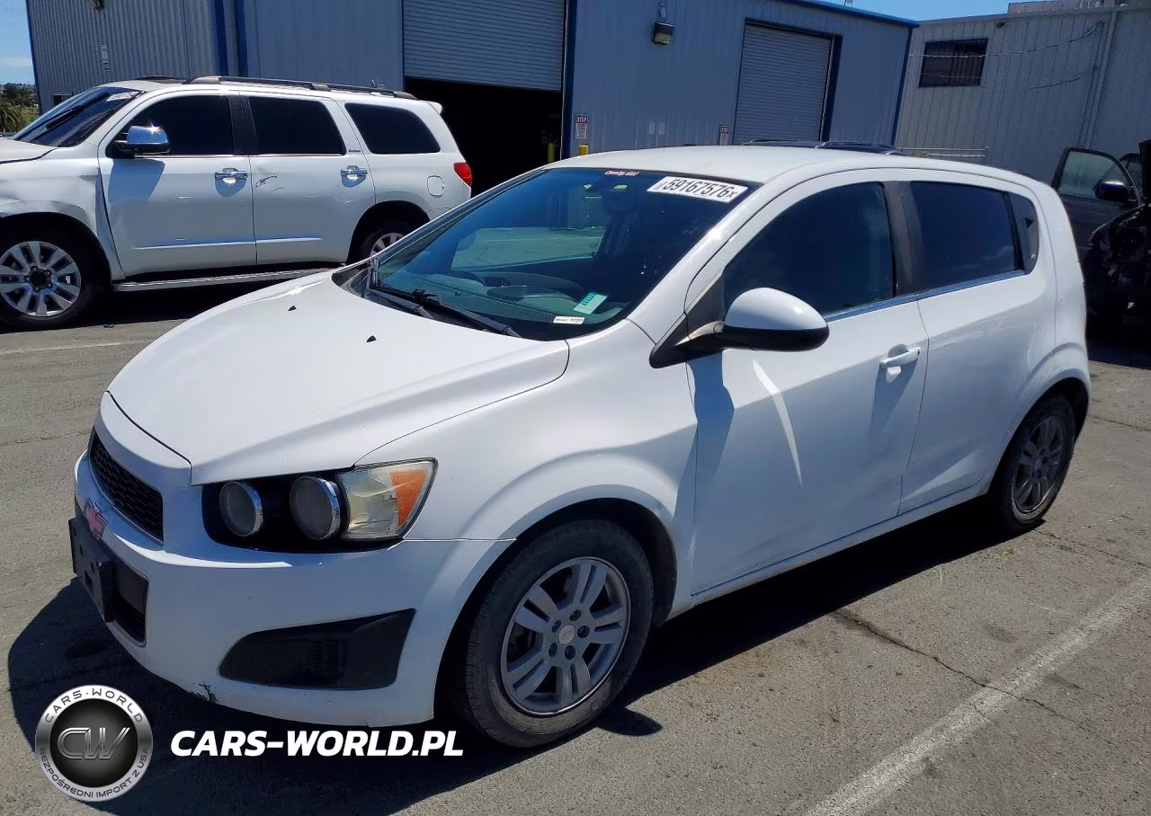 2016 Chevrolet Sonic Lt – zdjęcie 1 z 12