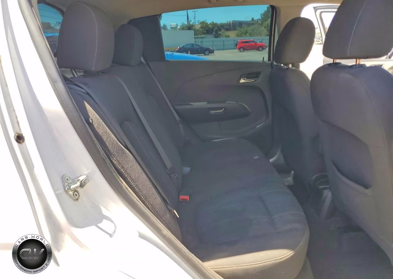 2016 Chevrolet Sonic Lt VIN:1G1JC6SH9G4155658 - 10