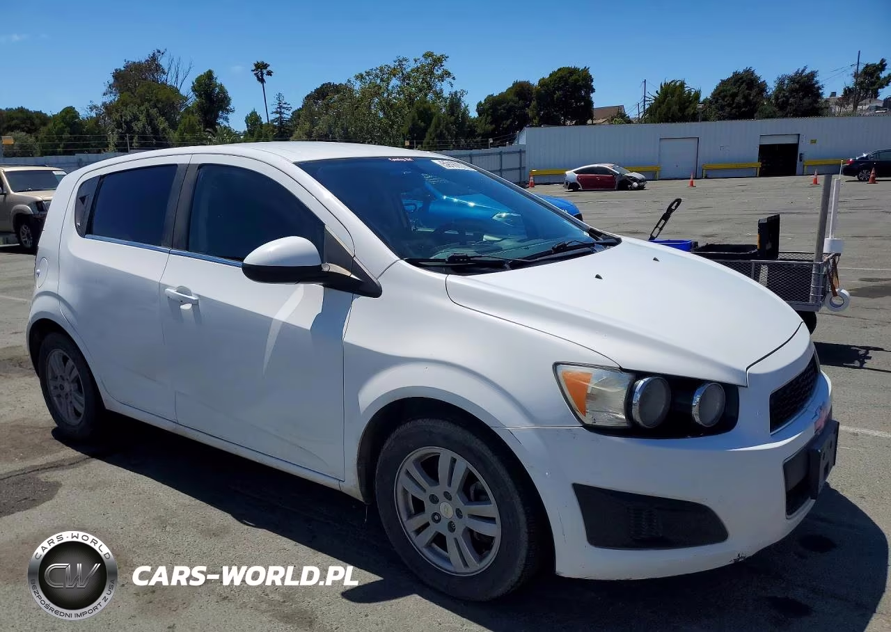 2016 Chevrolet Sonic Lt VIN:1G1JC6SH9G4155658 - 4