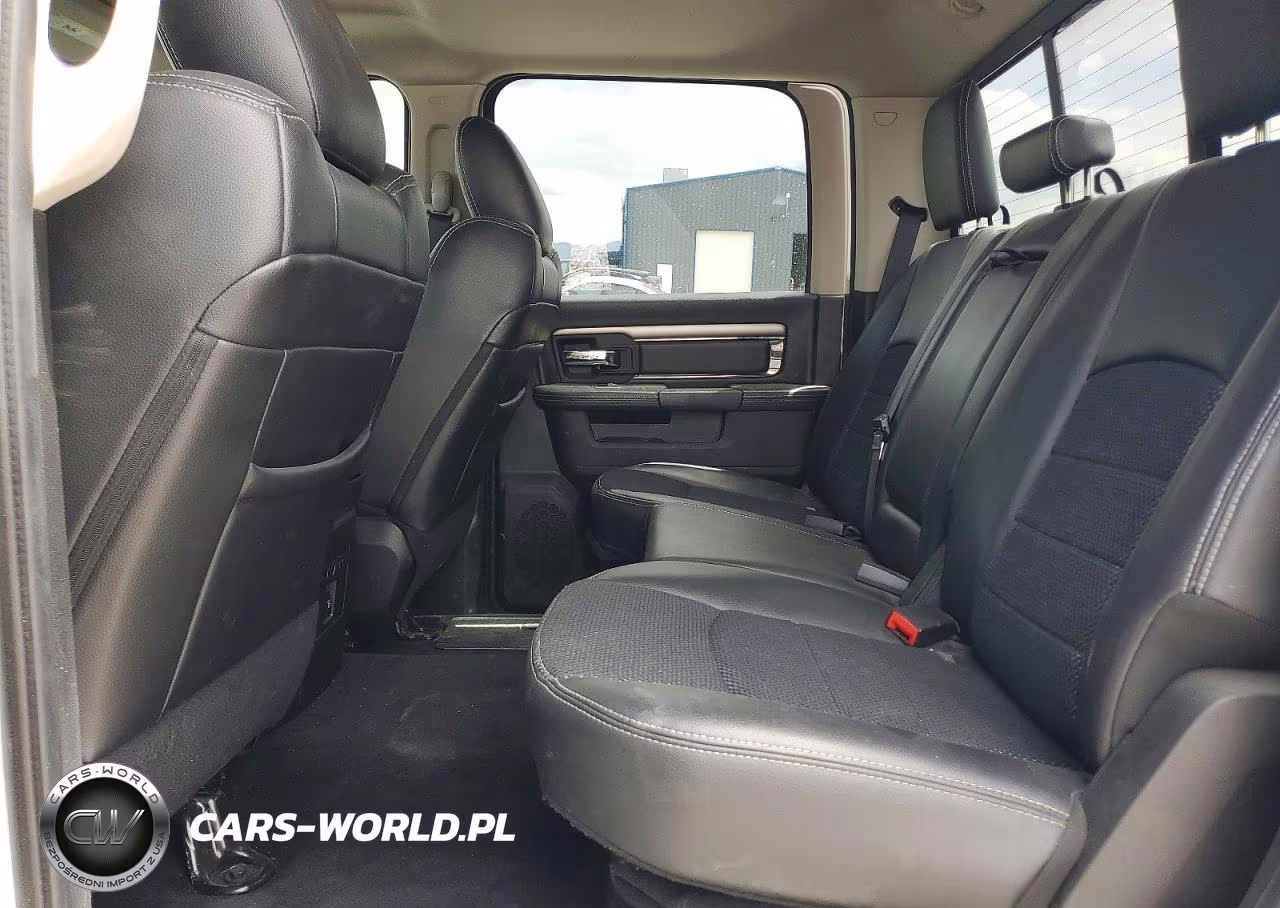 2017 Ram 1500 Sport VIN:1C6RR7MT0HS565902 - 10