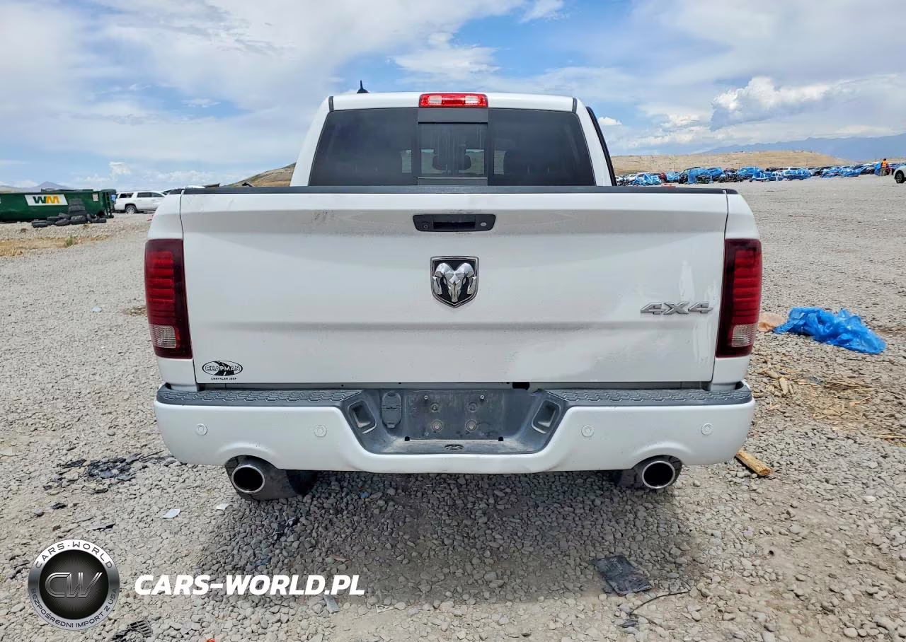 2017 Ram 1500 Sport VIN:1C6RR7MT0HS565902 - 6