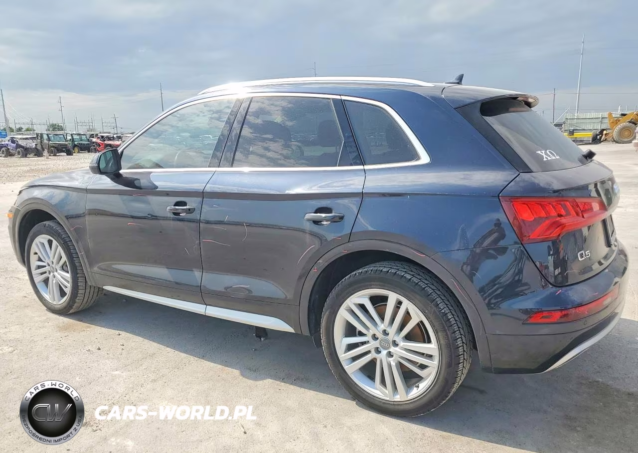 2018 Audi Q5 Premium Plus VIN:WA1BNAFY2J2137454 - 2