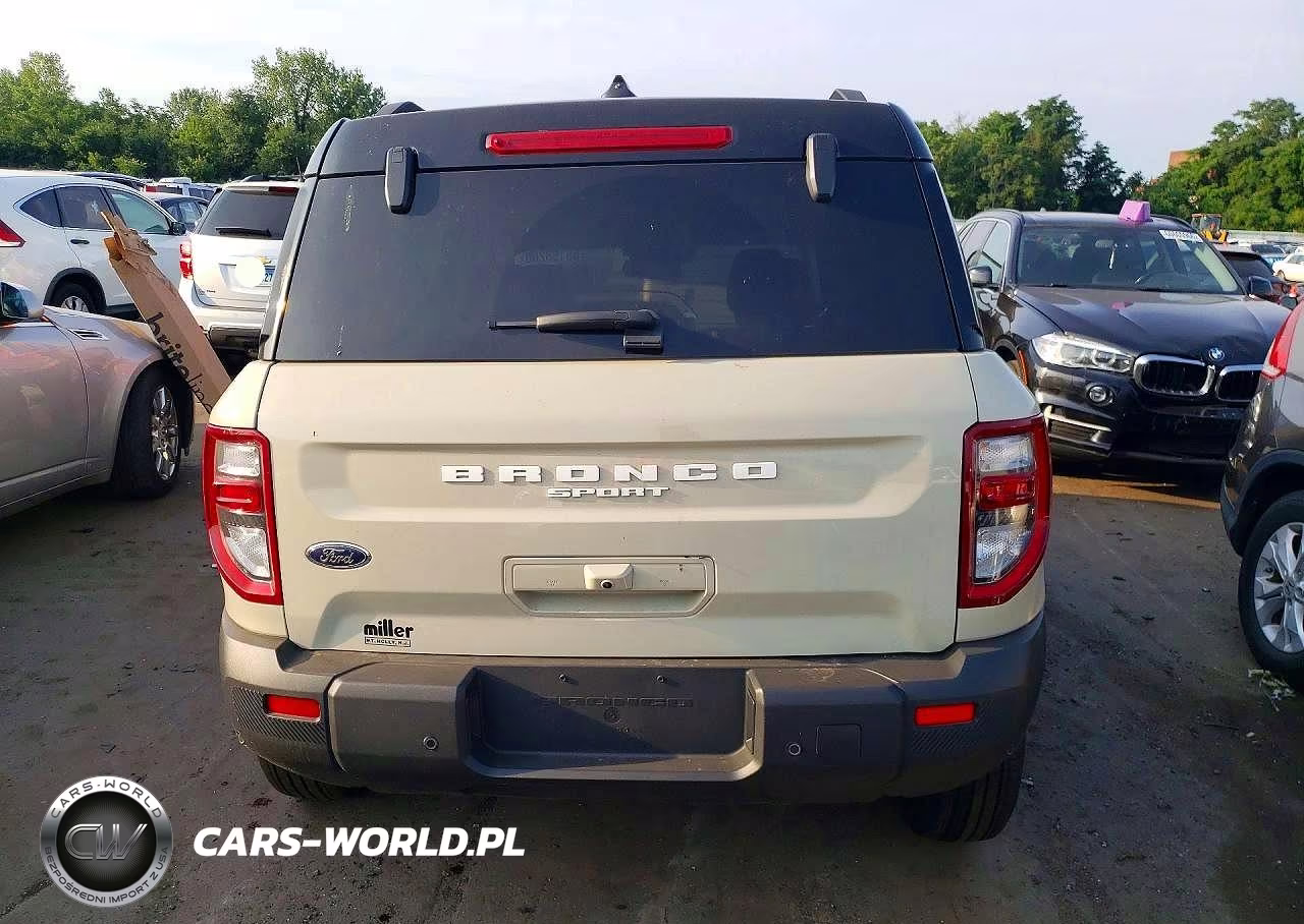 2025 Ford Bronco Sport Outer Banks VIN:3FMCR9CN5SRE08264 - 6