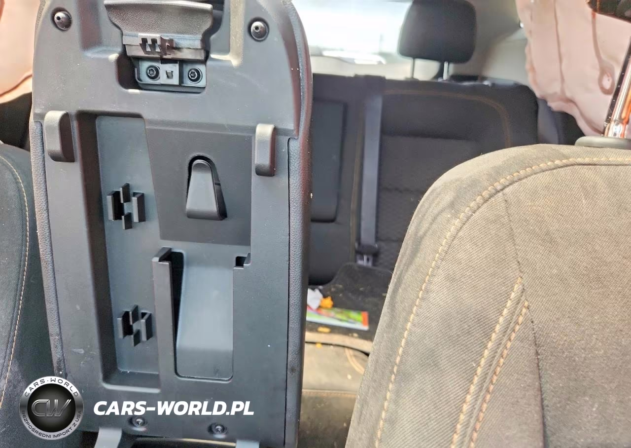 2018 GMC Terrain Sle VIN:3GKALUEU1JL169855 - 10