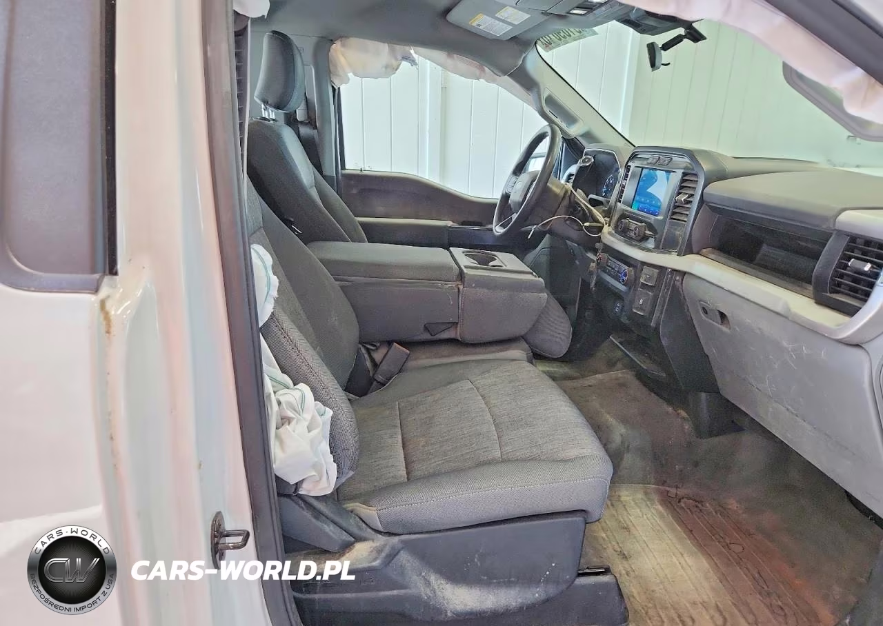 2022 Ford F150 VIN:1FTMF1CP1NKE03379 - 10