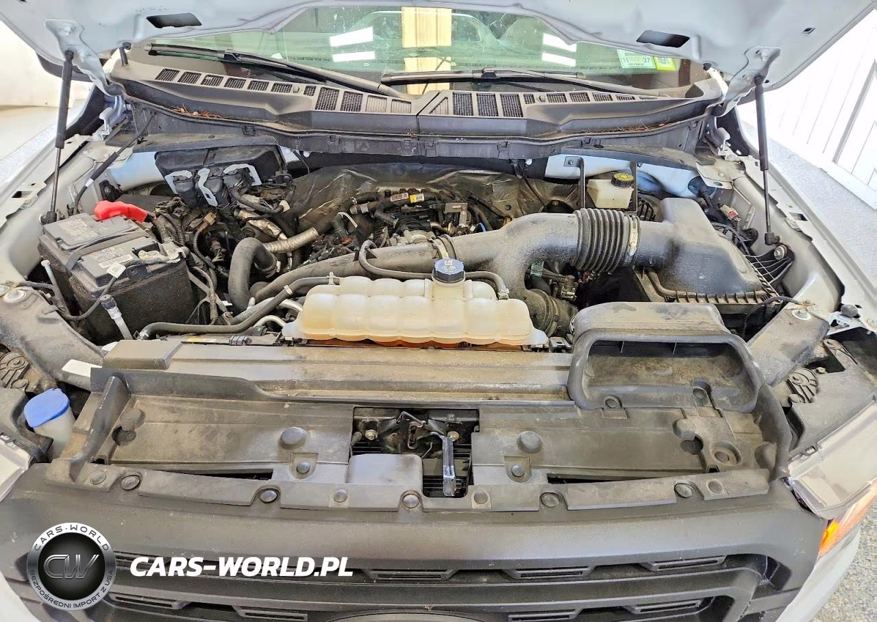 2022 Ford F150 VIN:1FTMF1CP1NKE03379 - 11