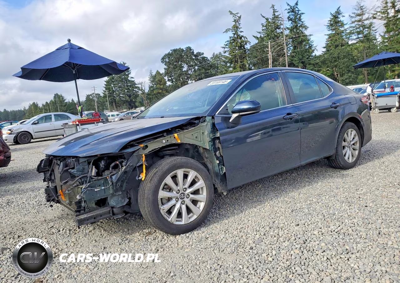 2019 Toyota Camry Le – zdjęcie 1 z 12