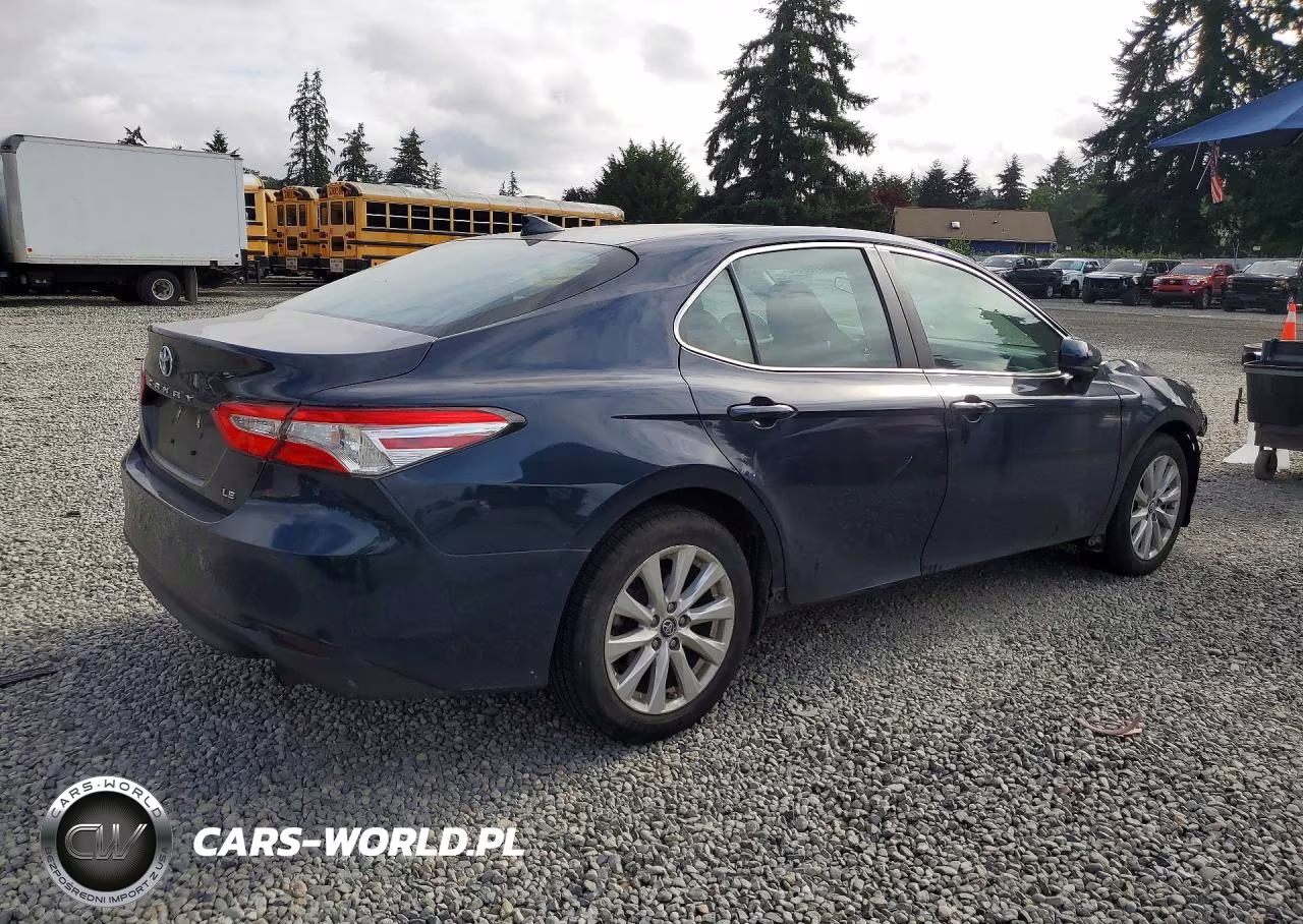 2019 Toyota Camry Le VIN:4T1B11HK3KU787776 - 3