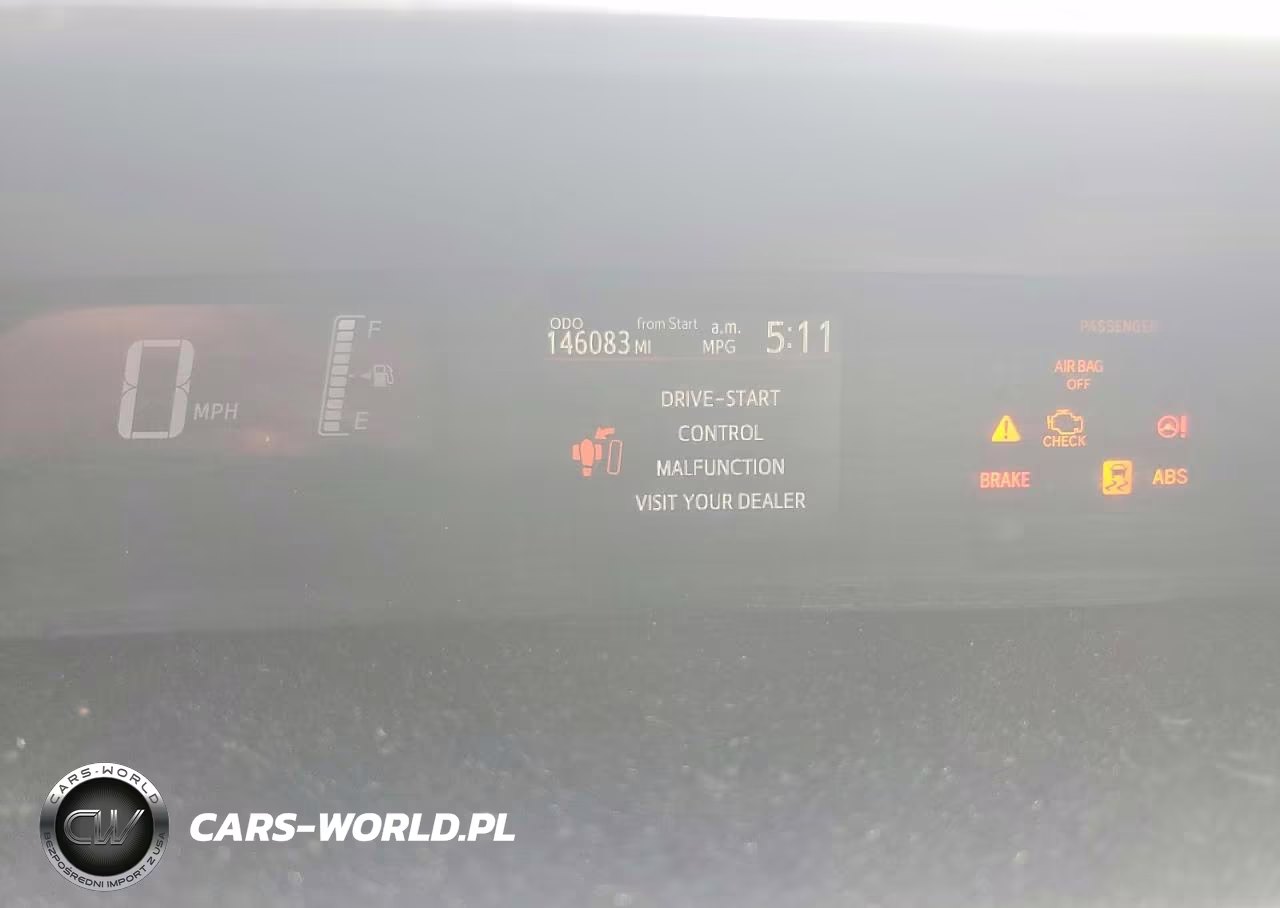 2015 Toyota Prius C One VIN:JTDKDTB39F1583595 - 9