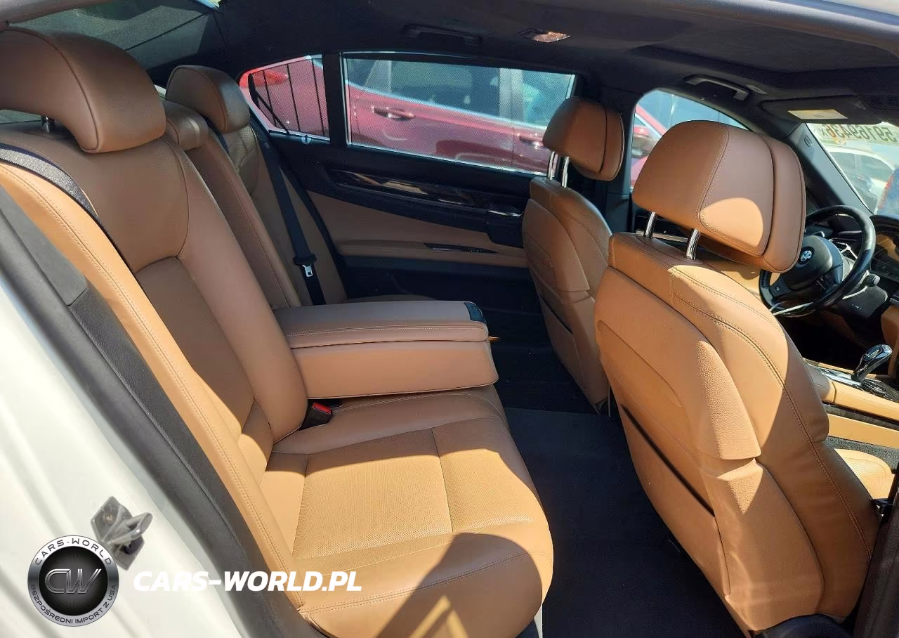 2015 BMW 750 Lxi VIN:WBAYF8C52FD655167 - 10