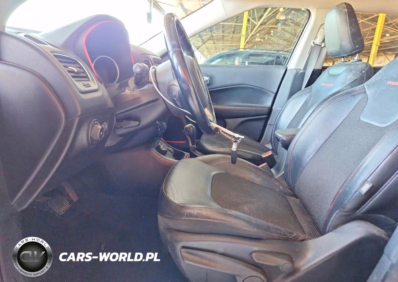 2019 Jeep Compass Trailhawk VIN:3C4NJDDB6KT617883 - 7