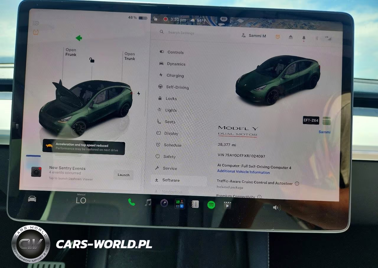 2024 Tesla Model Y VIN:7SAYGDEFXRF024097 - 9