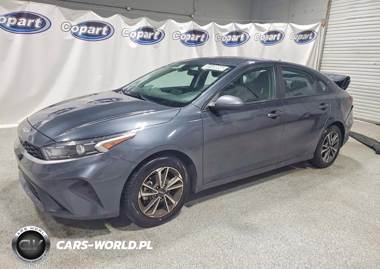 2023 Kia Forte Lxs – zdjęcie 1 z 13