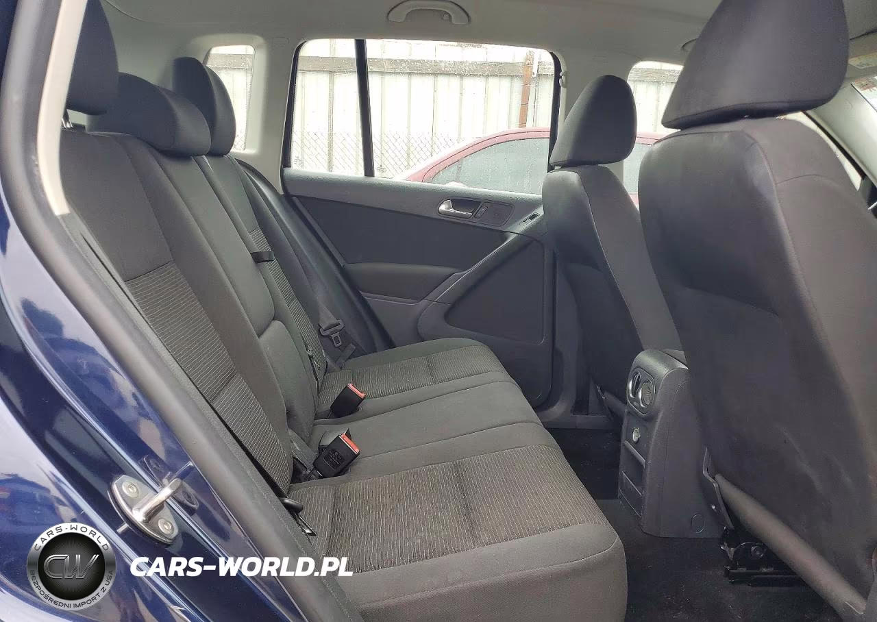 2012 Volkswagen Tiguan S VIN:WVGBV7AX9CW560708 - 11