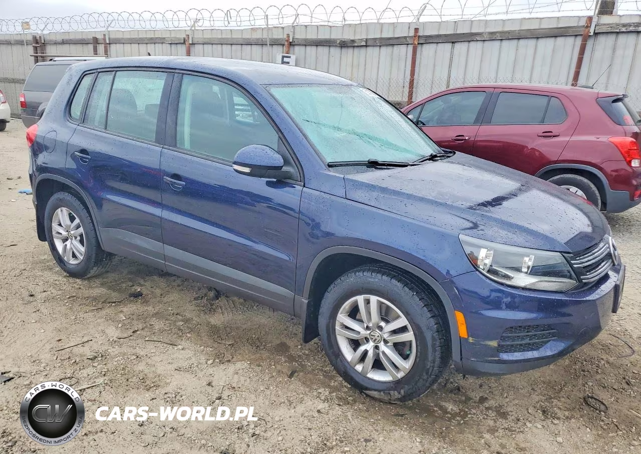 2012 Volkswagen Tiguan S VIN:WVGBV7AX9CW560708 - 4