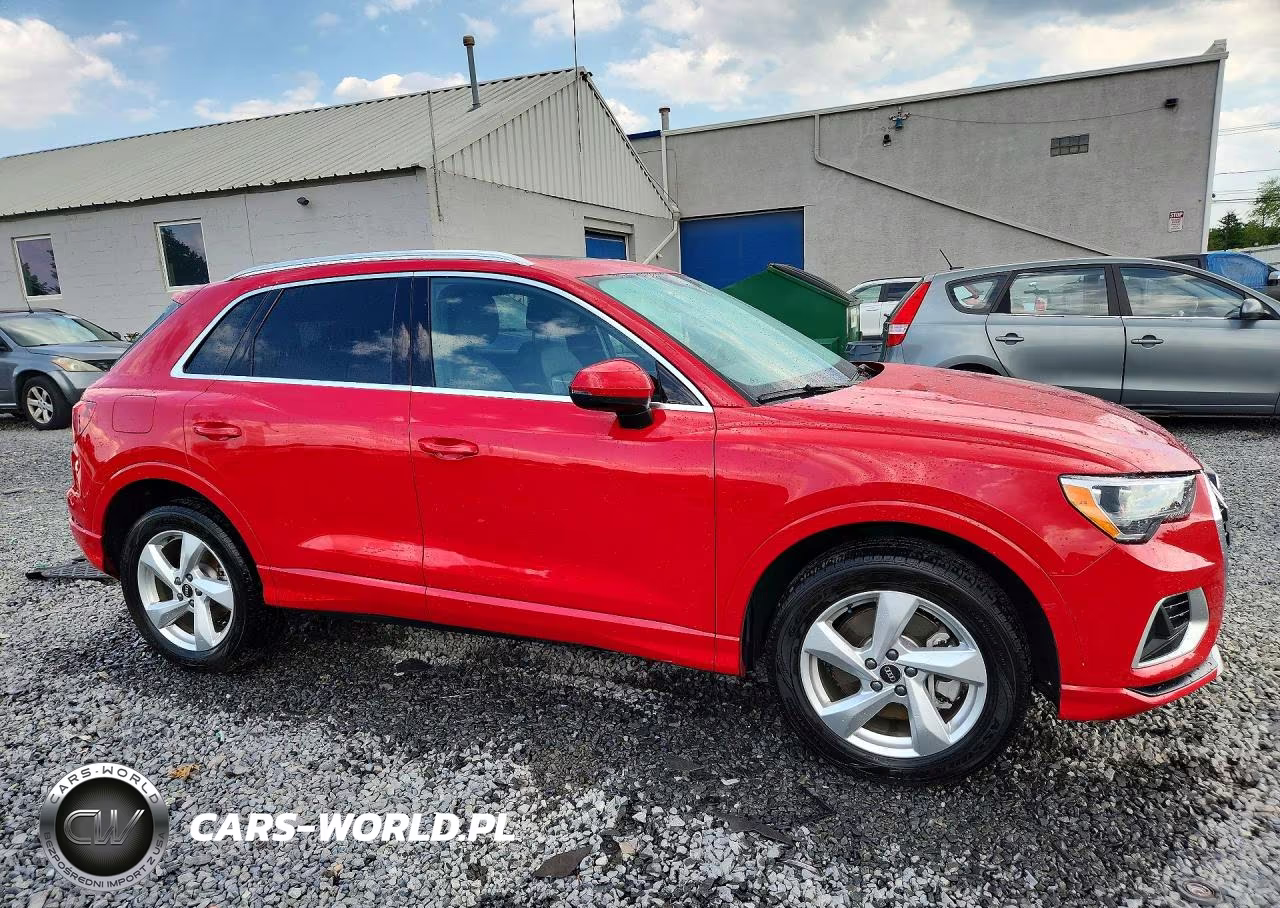 2022 Audi Q3 Premium 40 VIN:WA1AUCF36N1149083 - 4