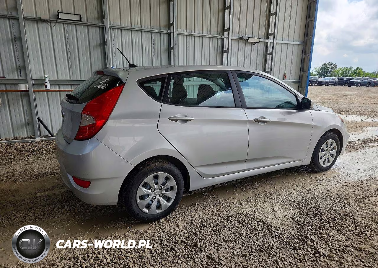 2015 Hyundai Accent Gs VIN:KMHCT5AE5FU219495 - 3