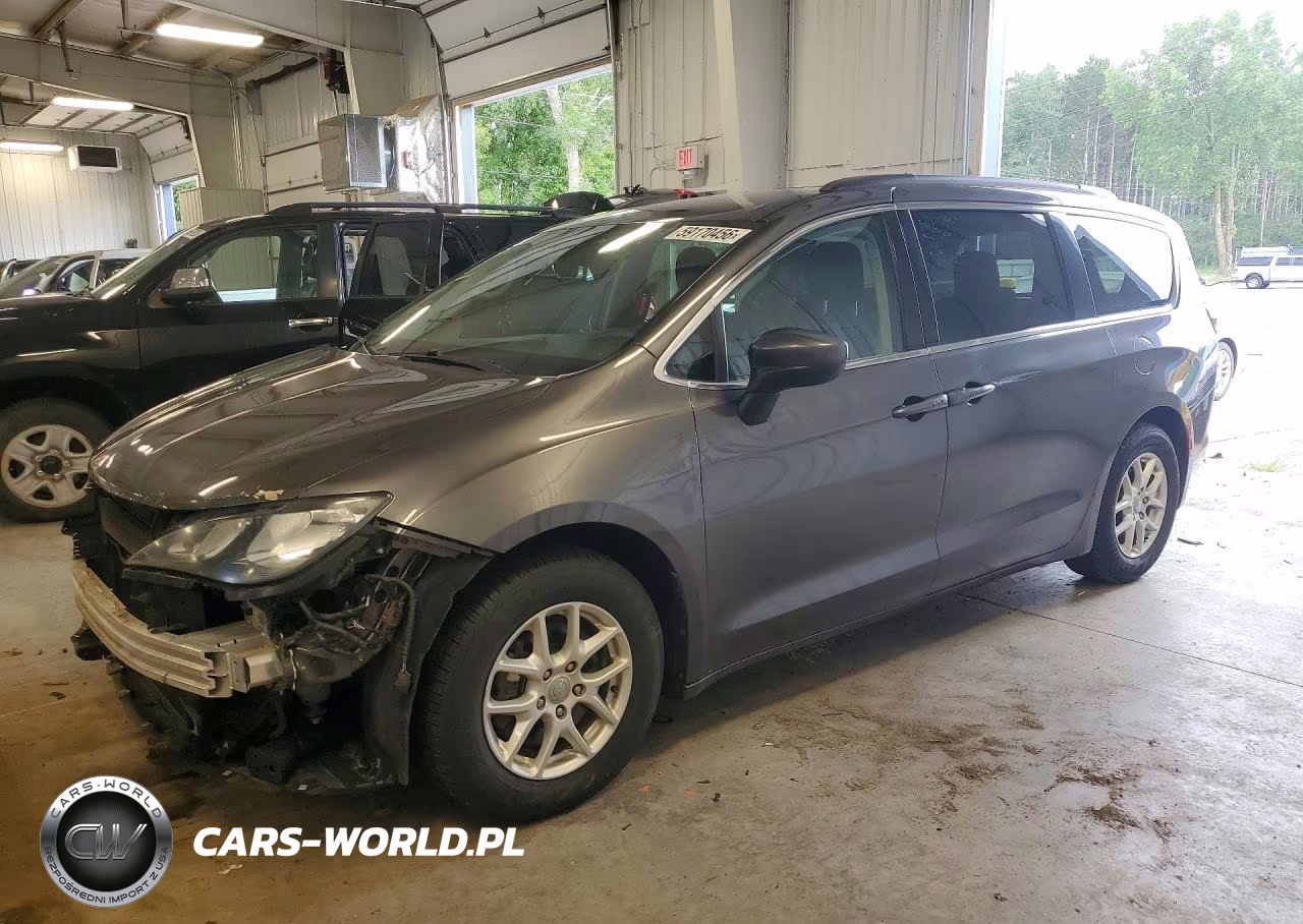 2017 Chrysler Pacifica Touring – zdjęcie 1 z 13