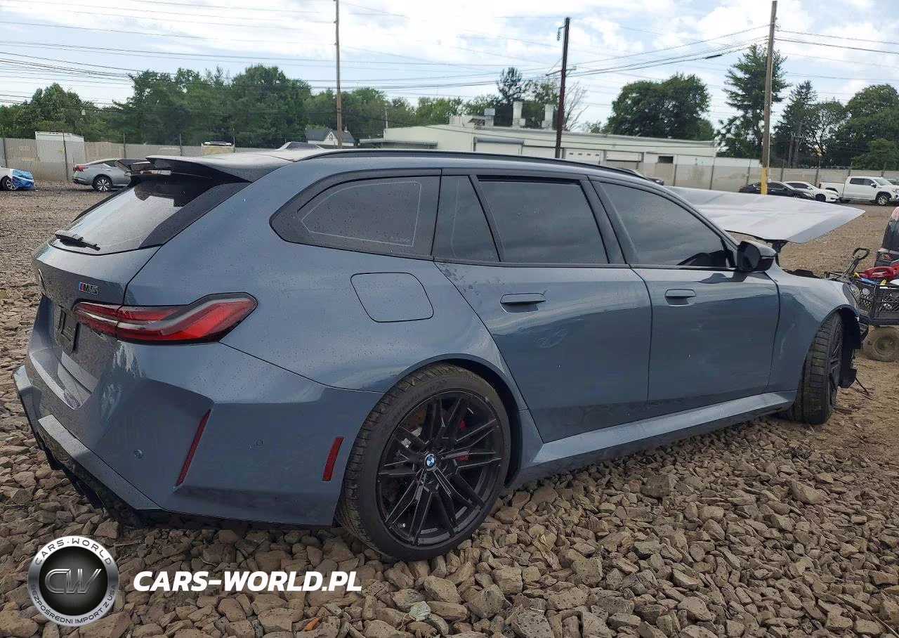 2026 BMW M5 Touring VIN:WBS83GV07TCX50180 - 3