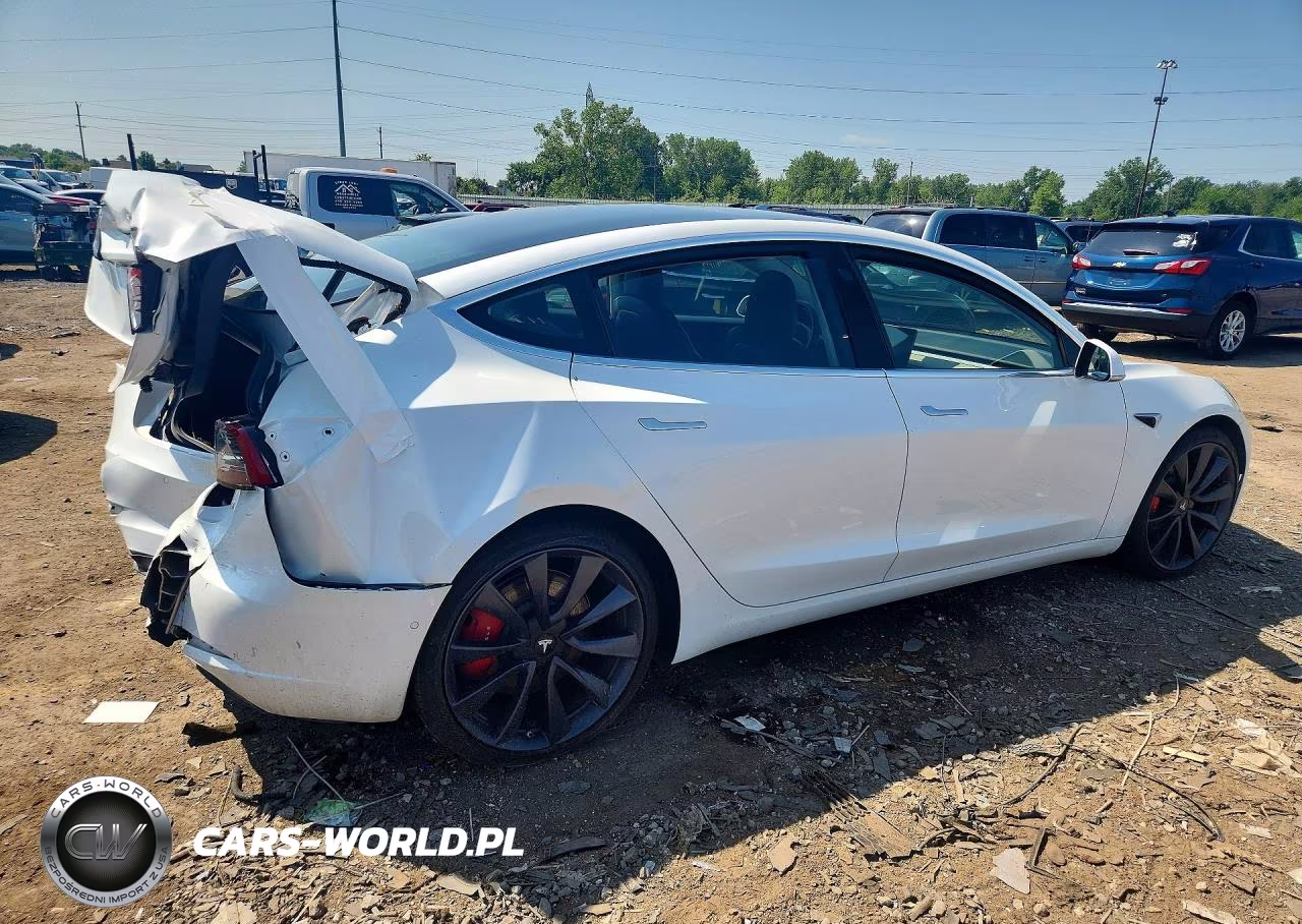 2020 Tesla Model 3 VIN:5YJ3E1EC3LF603246 - 3