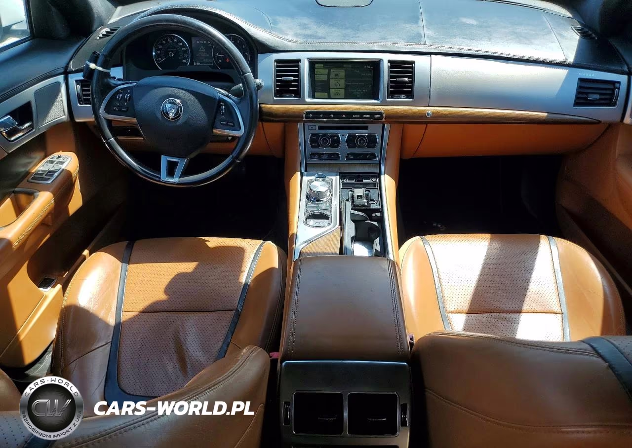 JAGUAR XF VIN:SAJWJ0EF8E8U18305 - 8