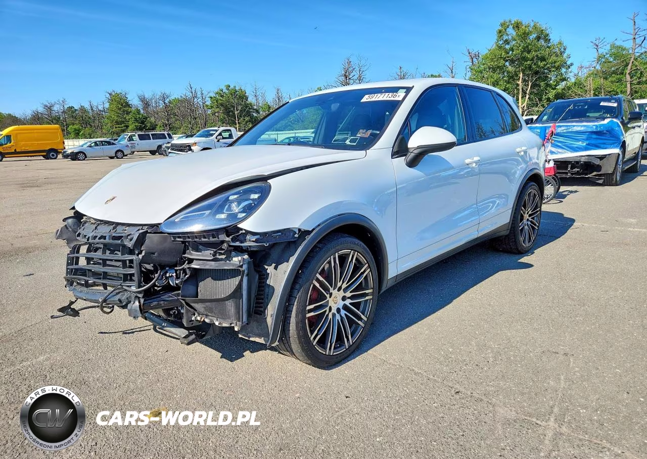 2015 Porsche Cayenne Turbo – zdjęcie 1 z 14