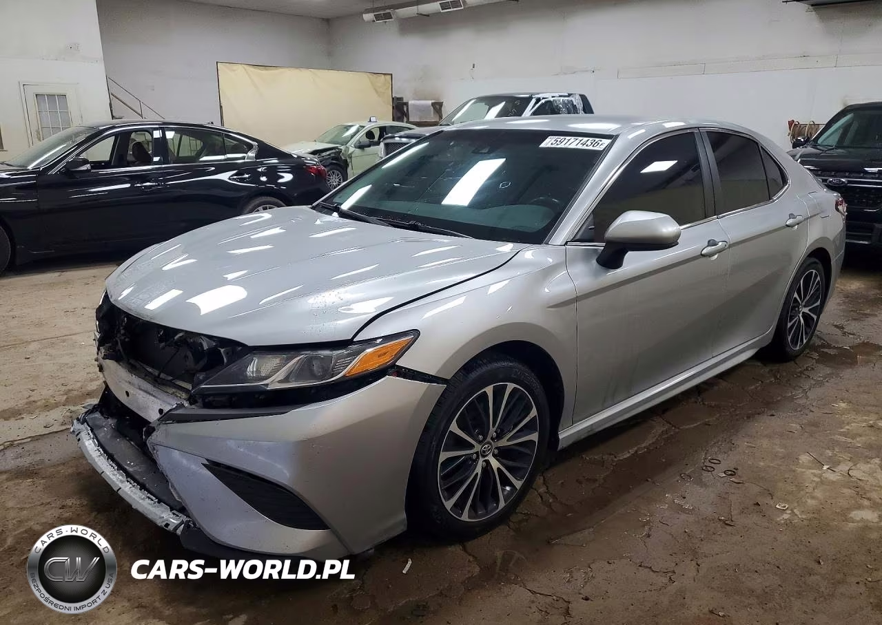 2020 Toyota Camry Se