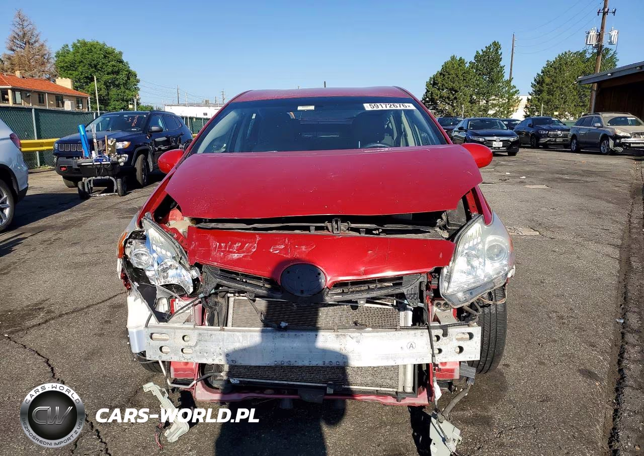 2015 Toyota Prius Two VIN:JTDKN3DU2F1918182 - 5