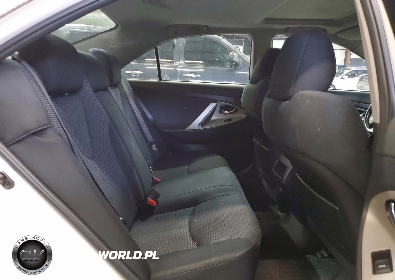 2011 Toyota Camry Se VIN:4T1BF3EK1BU750582 - 10